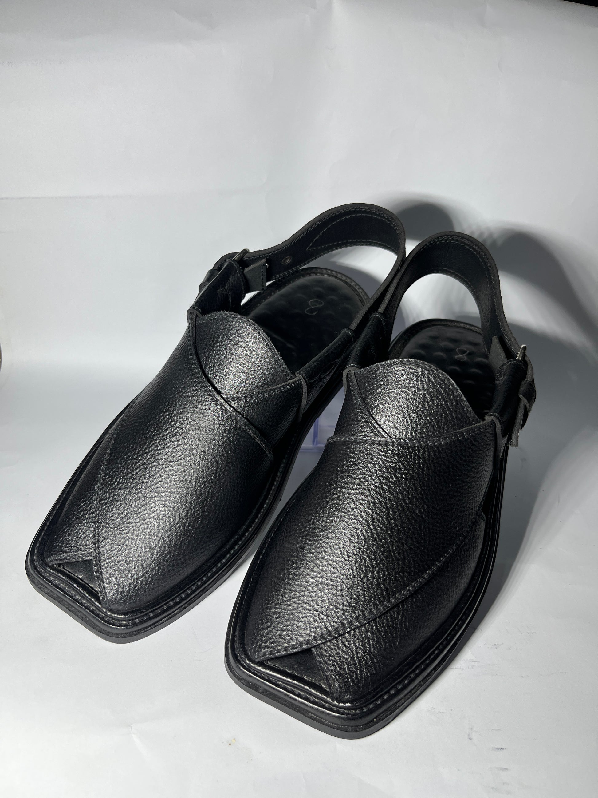 Kaptaan Black Peshawari Chappal - Pair View